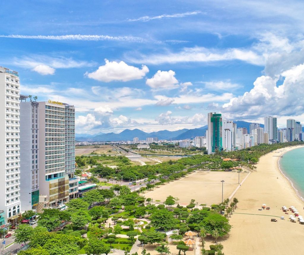 khách sạn imperial nha trang nhìn từ trên cao th travel